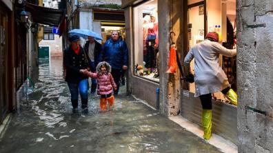 Venice Is Really Sinking: How Corruption & Overtourism Have Worsened the Acqua Alta Problem